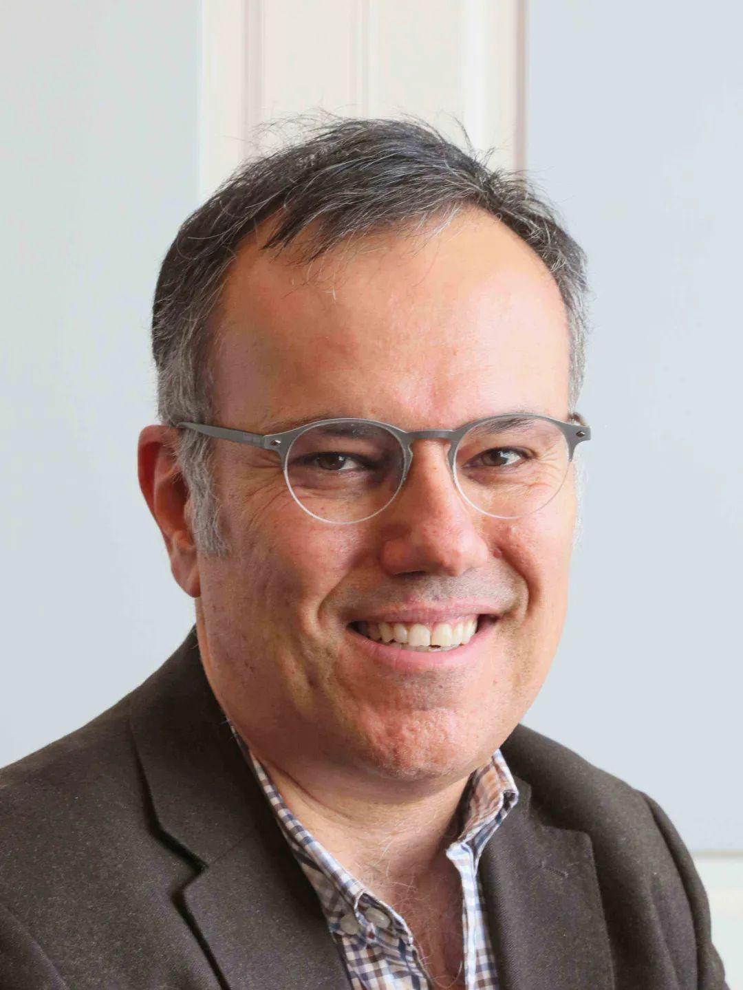  babak falsafi 