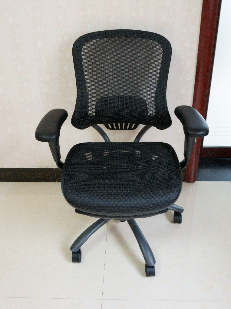 老罗推荐,标配脚托 网易严选人体工程椅【经典升级款】值得入手吗?