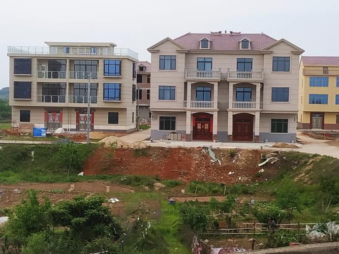 一,不拆可以改造的房屋在农村,一些自建房虽然存在一