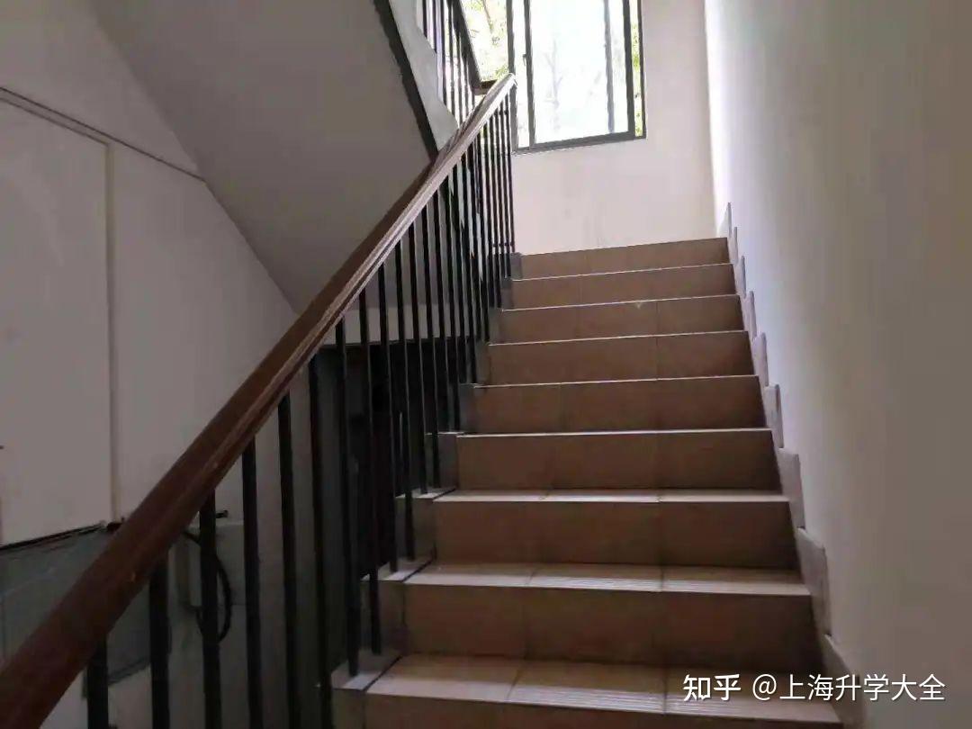1.3 建筑外立面&楼道