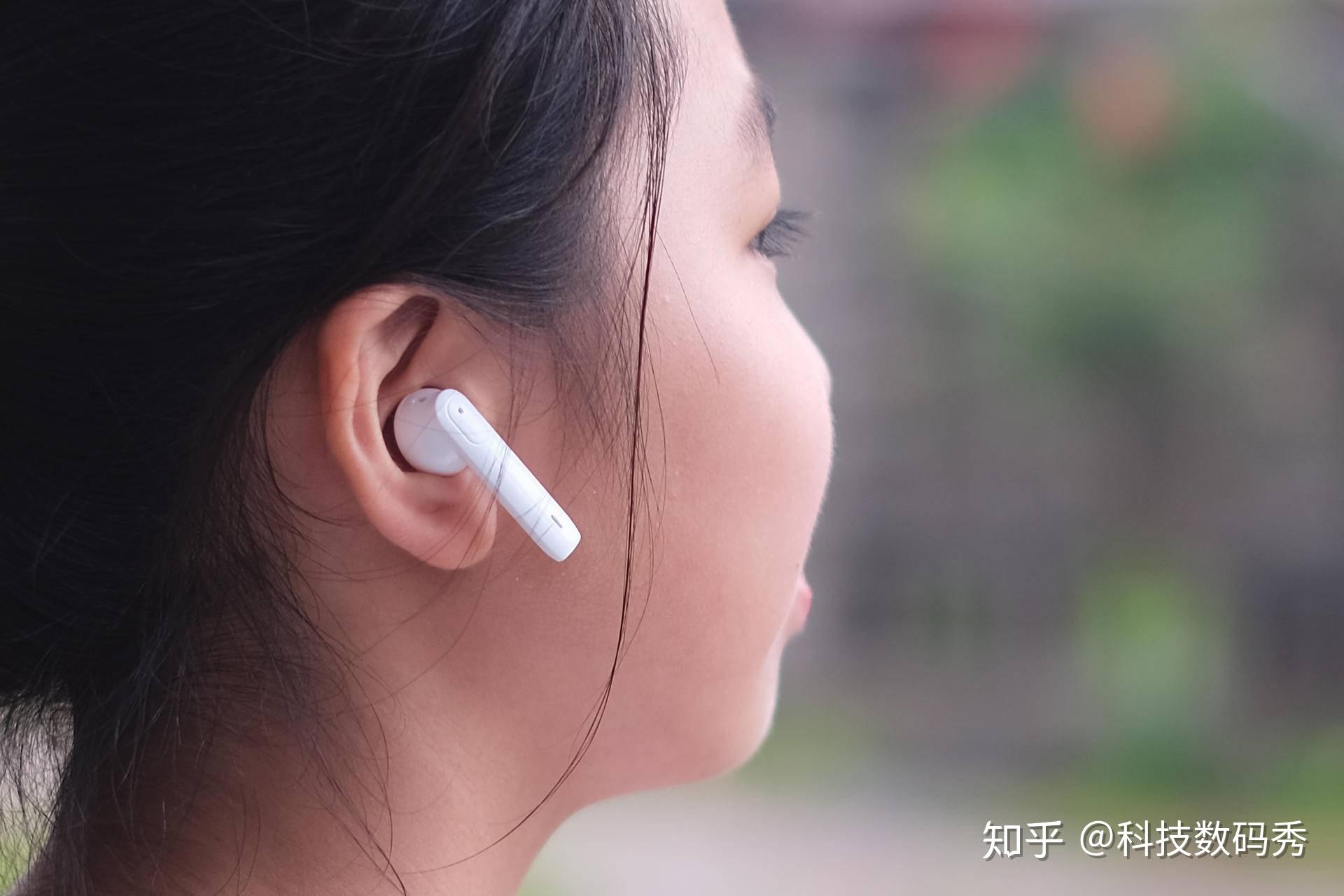 价格仅为249元体验翻番nanklite半入耳蓝牙耳机音乐游戏体验