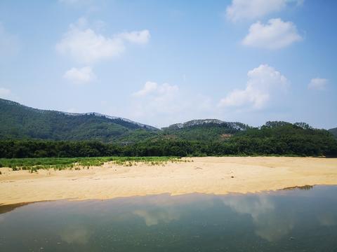 村,有沙滩浅水露营,周末好去处 蒙花布村坐落于广州市增城区正果镇,被