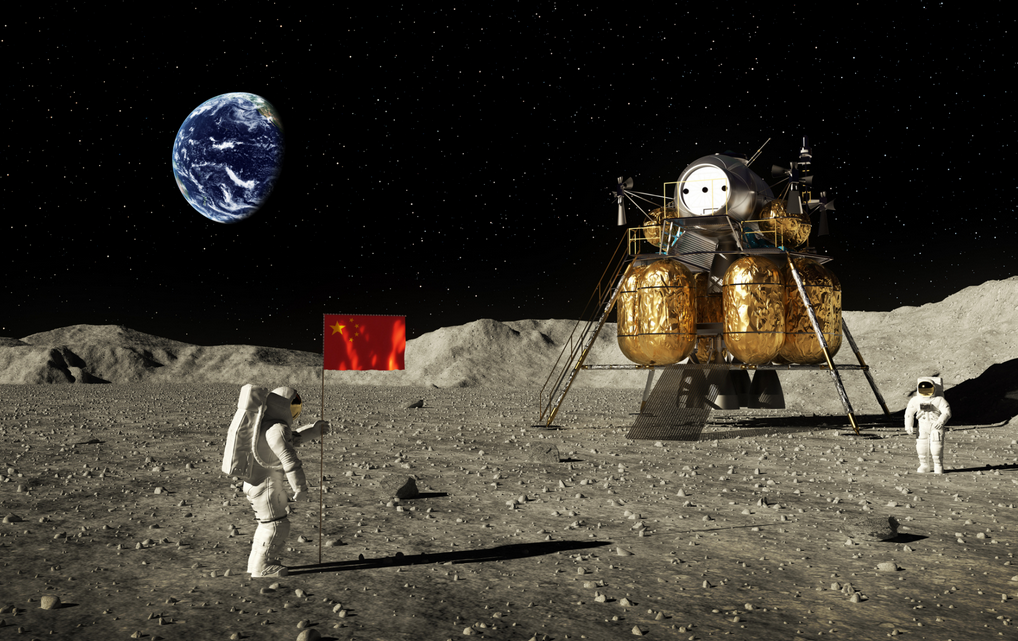 由着陆器将其再次带回月球轨道,和载人飞船对接,返回地球.