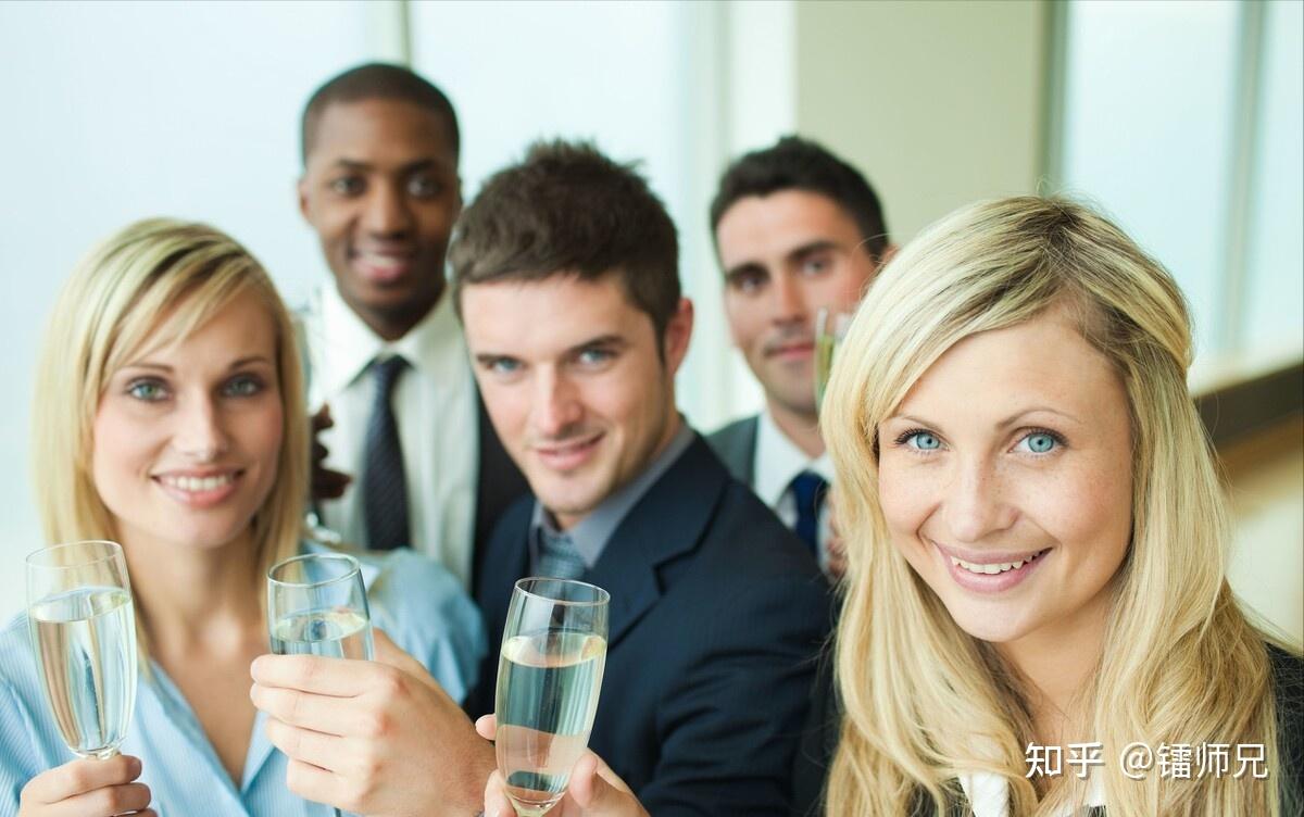 以前的同事做了顶头上司,应该怎么相处? - 知乎