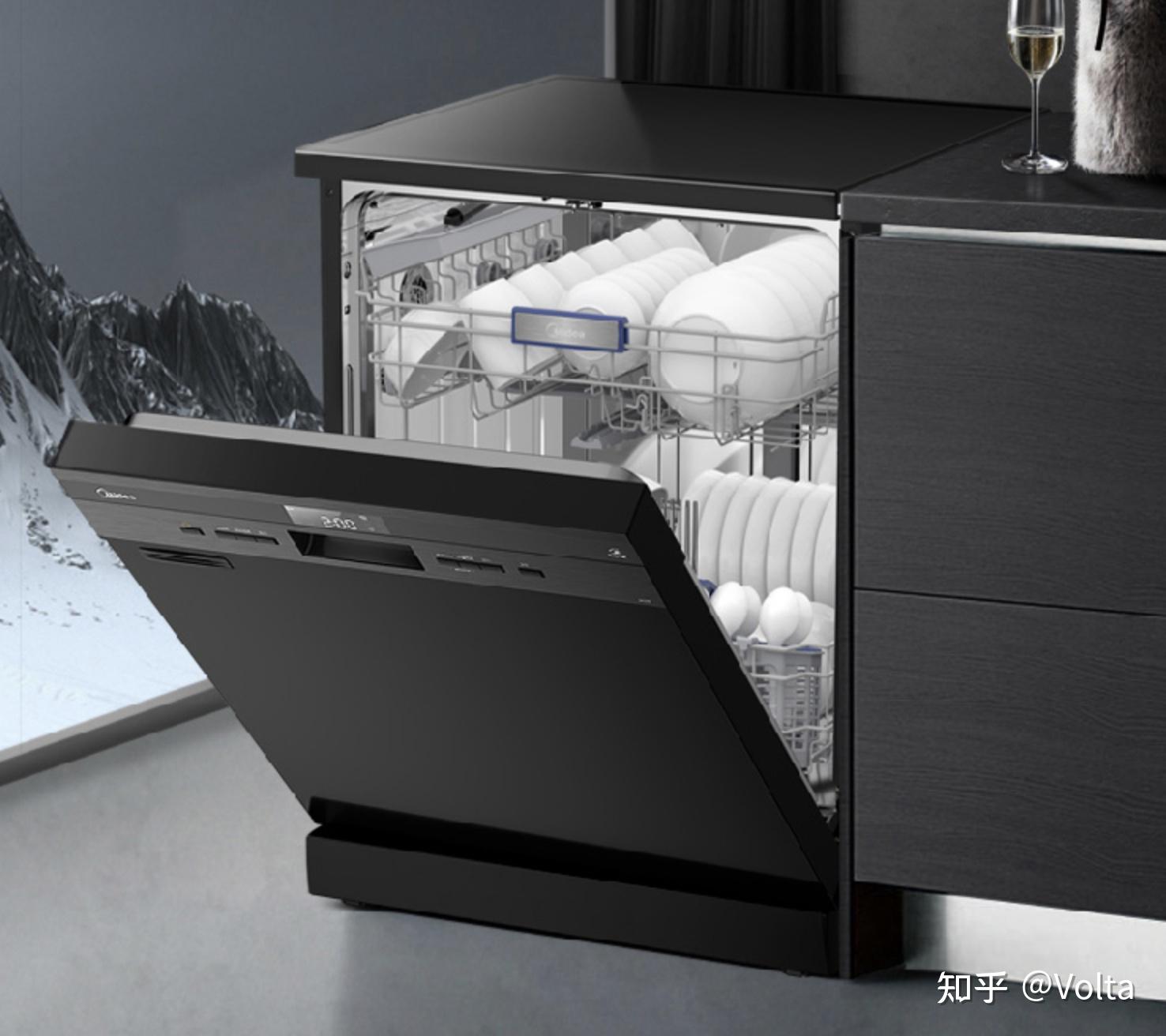 市面上的洗碗机有很多种,例如台式,嵌入式,柜式,水槽式等,下面我们就