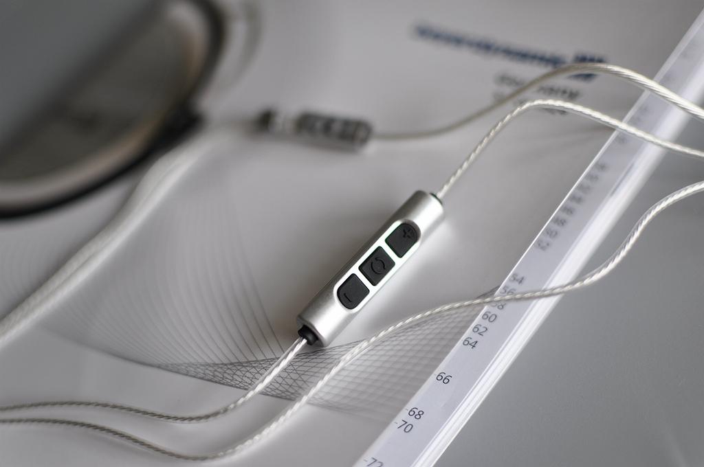 它比想象中更近人,拜亚动力 Xelento Remote耳