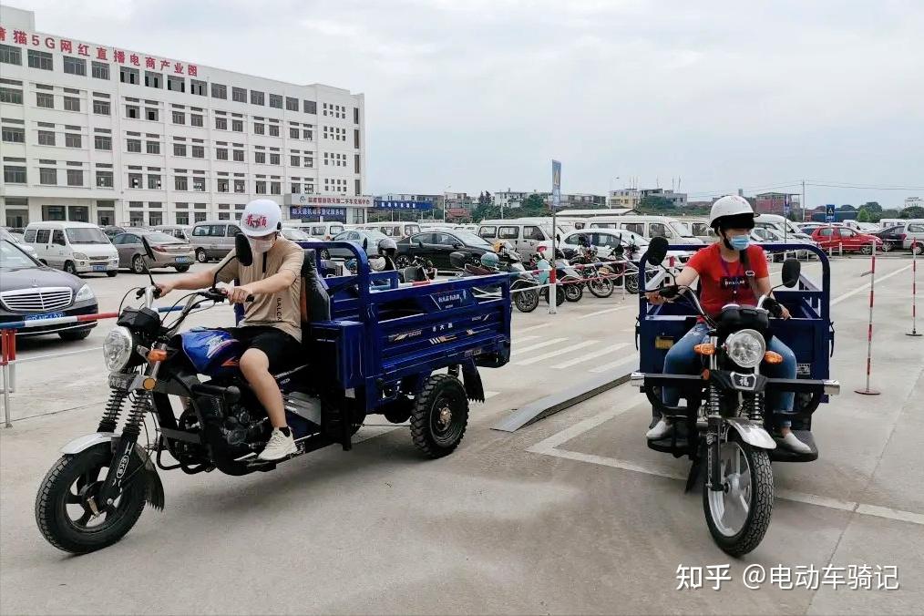 提醒c1車主只需再考取這1種駕照兩輪三輪汽車摩托車都能開