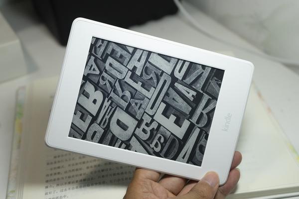 垃圾佬入了Kindle paperwhite 3，体验怎么样，我有坚持阅读吗- 知乎