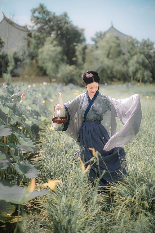 苹蘩 zhuanlan.zhihu.com