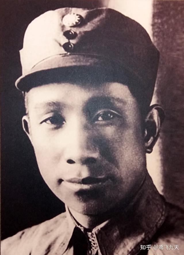林彪和粟裕同为军事天才，为何粟裕始终未能当上军团长？ - 知乎