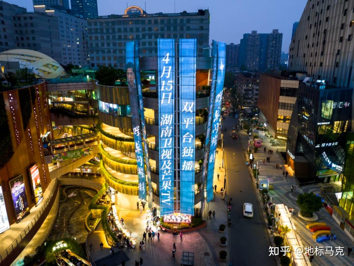 古希腊掌管氛围感的神李现4月现男友回归群星闪耀时地标灯光秀杀疯了