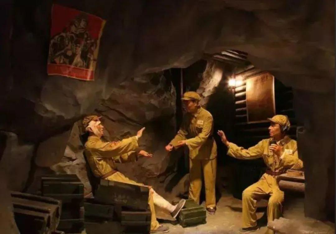 上甘岭战役中他用枪杆诗最先记录下一个苹果的感人故事