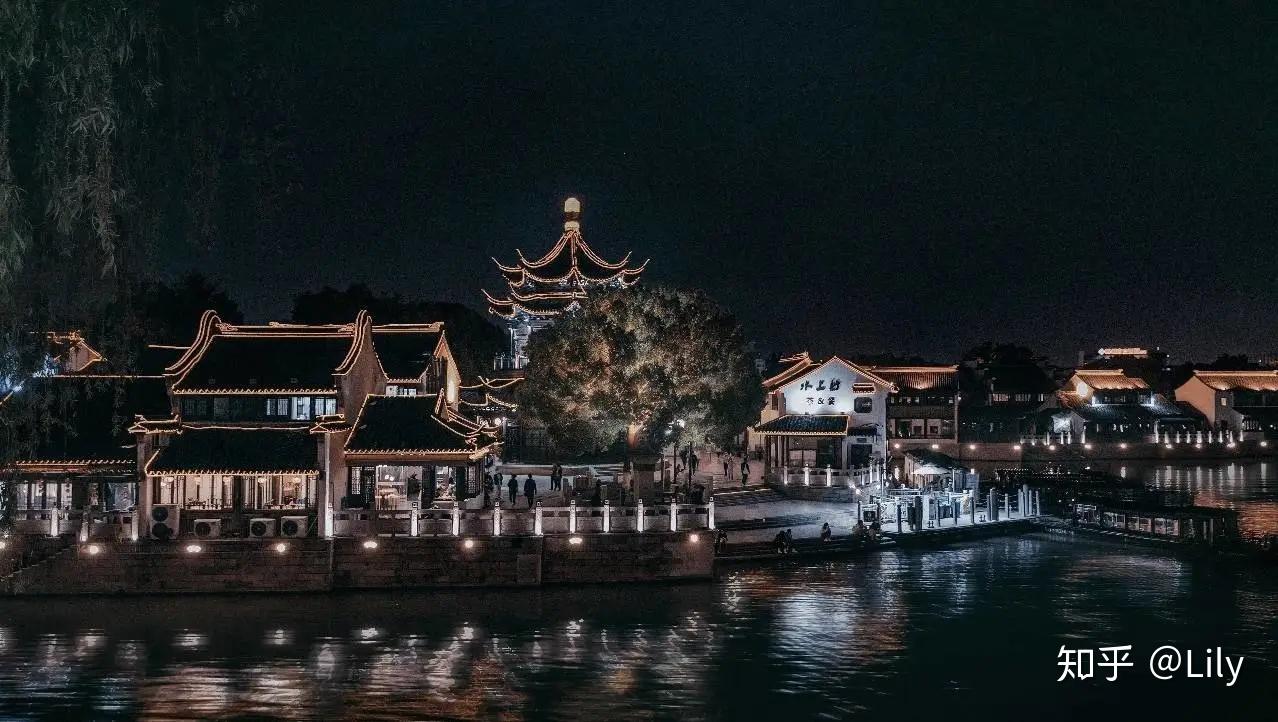 姑蘇城外寒山寺,夜半鐘聲夜市俏.現在的蘇州越夜越精彩!