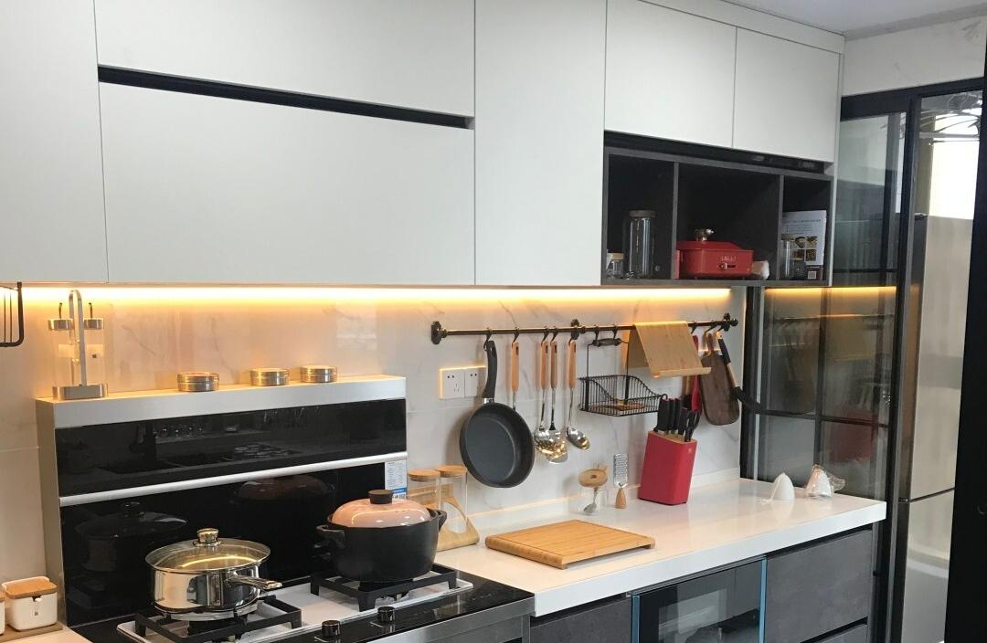 6,保证备餐区长度