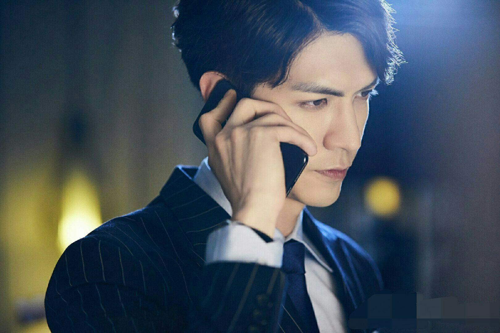 现在娱乐圈有哪些男星是真正有霸道总裁气质的? - 知乎