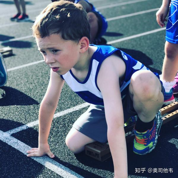 安利一波"假笑王子"gavin 图片来自微博,侵删.