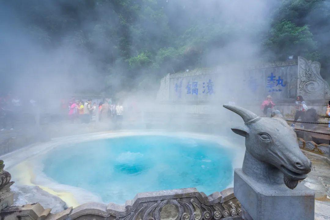 国内6大顶级温泉,绝佳的泡汤胜地,总有一个是你喜欢的! - 知乎