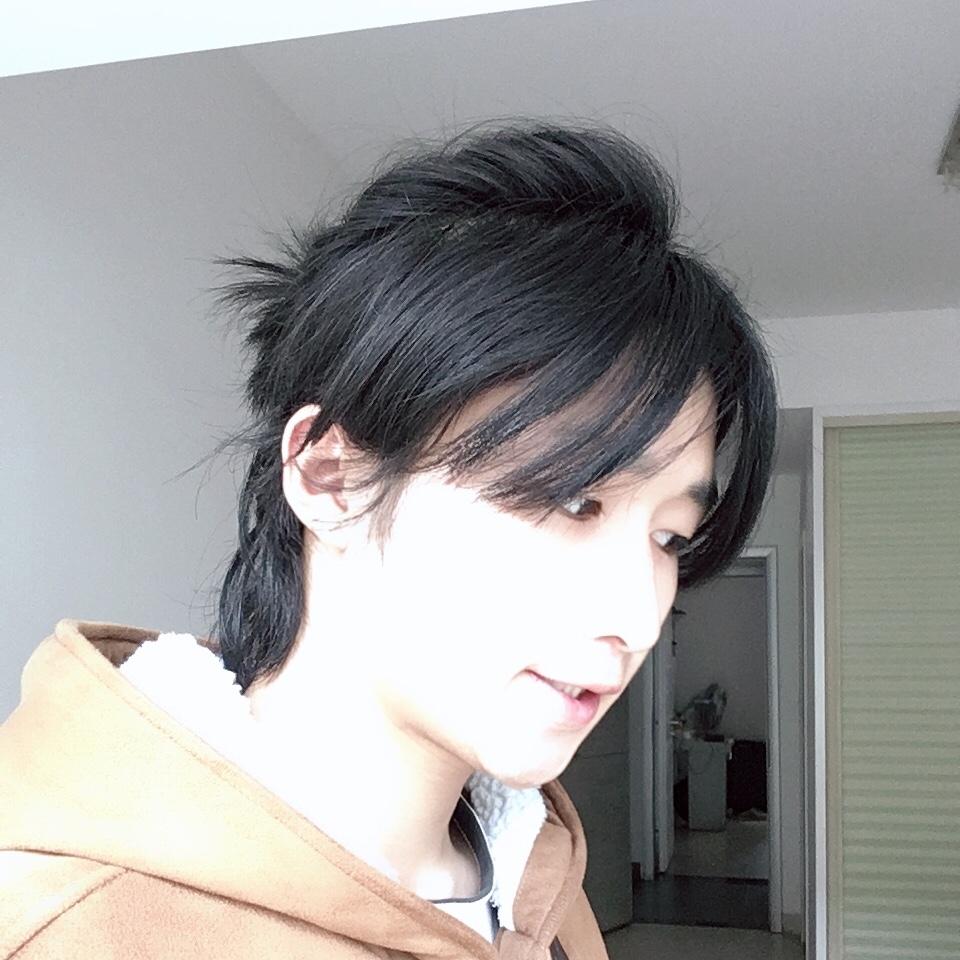 男生留长发怎么打理过渡期的发型?