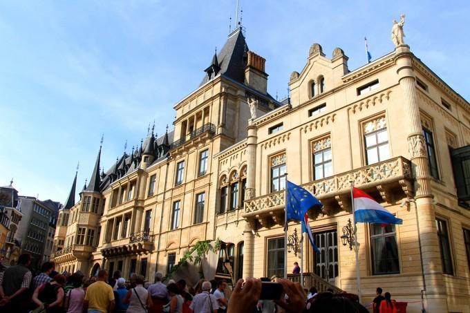 如何移民卢森堡?