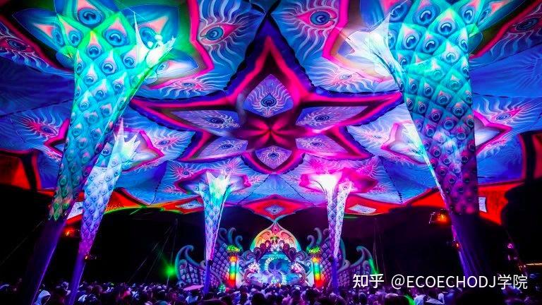 会让你感觉起来更加沉静,当你闭上眼聆听,它将带你进入音乐的迷幻旅程