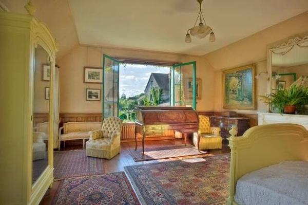 菠萝斑马‖鹿晗家有了关晓彤,会不会不再住样板房?