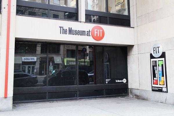 设计界的麻省理工? -- 纽约时装学院