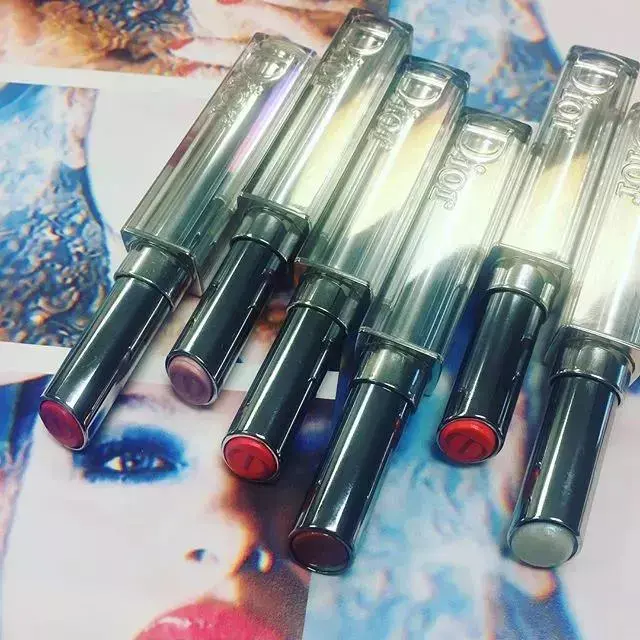 我买了mac熊猫限定现在只想退货