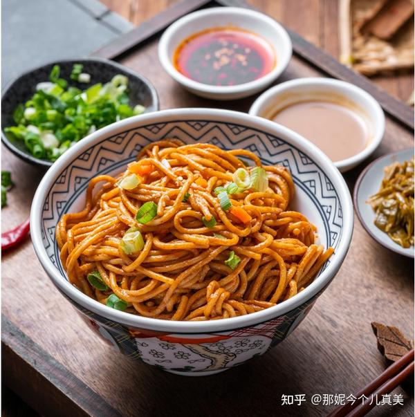 各地“代表性”食面盘点,口味正宗,吃过一次就回味无穷的各地面食分享 - 知乎