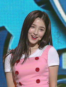 00后韩国女艺人nancy,后台换衣全程被拍!