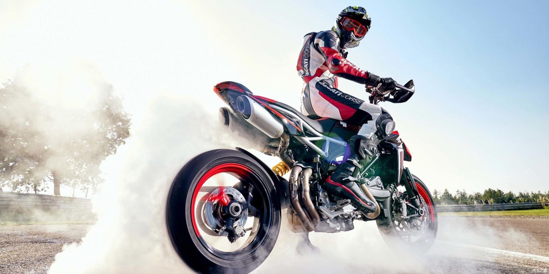 狂放好动分子杜卡迪骇客950rve新涂装发布