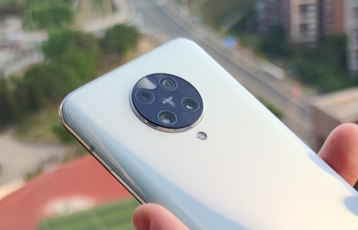 红米k30pro变焦版暴跌1000元性价比更加出色了