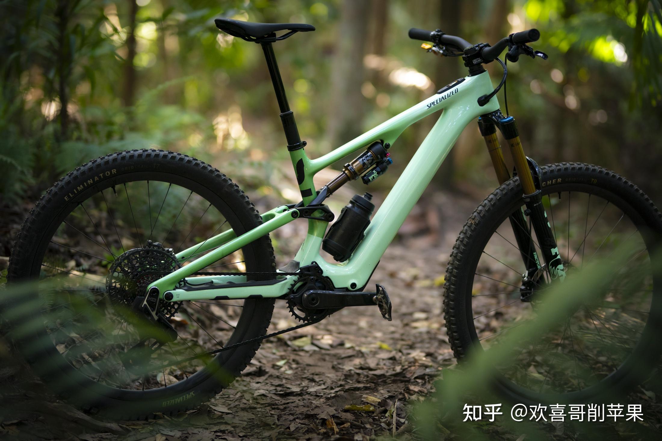 对于更便宜的 maven bronze 刹车来说,它们不像终极版本那样华丽或