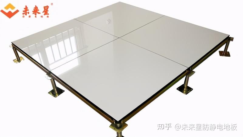 增加加强筋设计,钢板表面冲孔,将防静电瓷砖与钢壳固定后发泡水泥灌浆