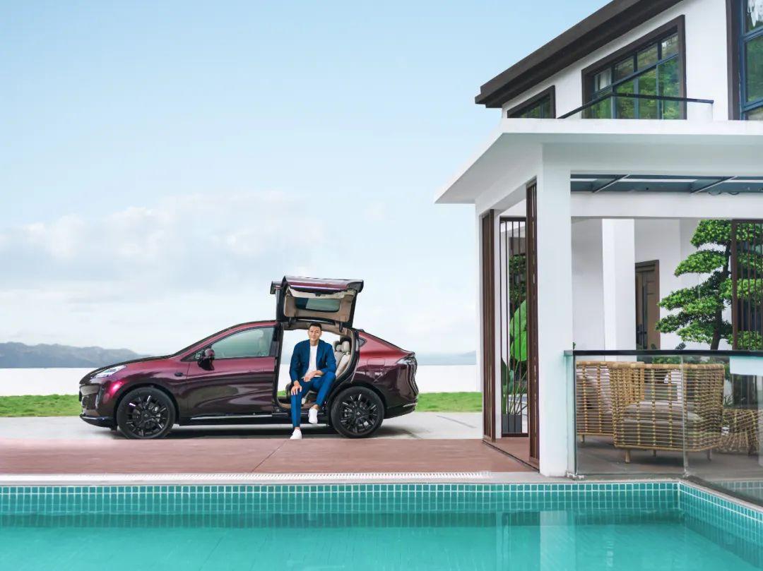 易建联的车2139万起昊铂ht精英家庭首选300万内后排的天花板67