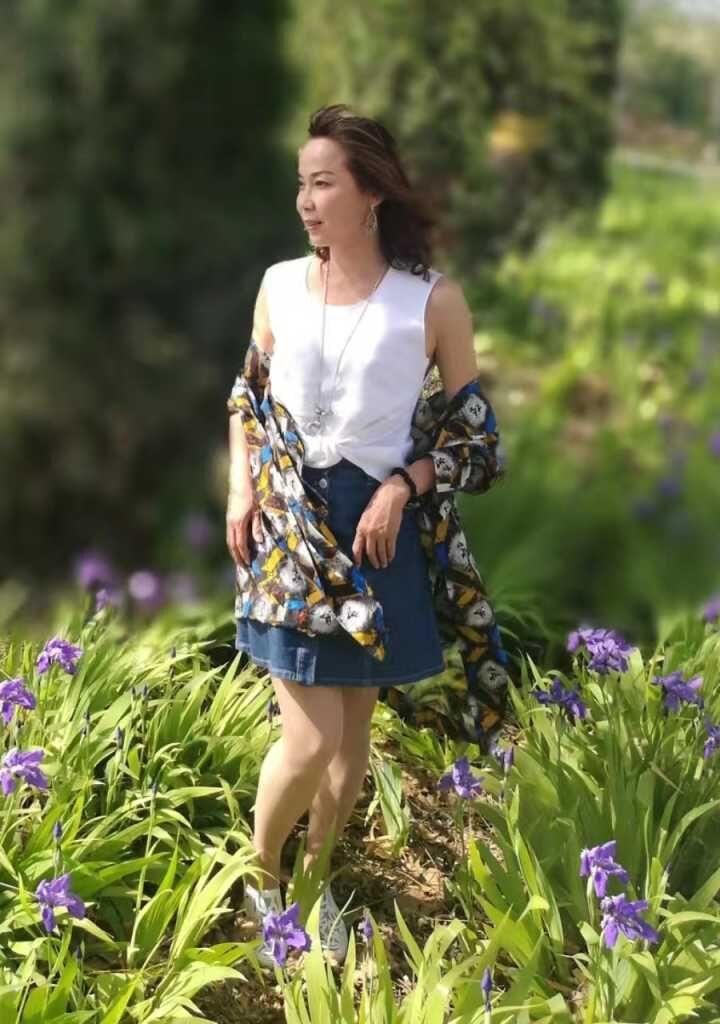 四月天丨被时光遗忘的冻龄姐姐