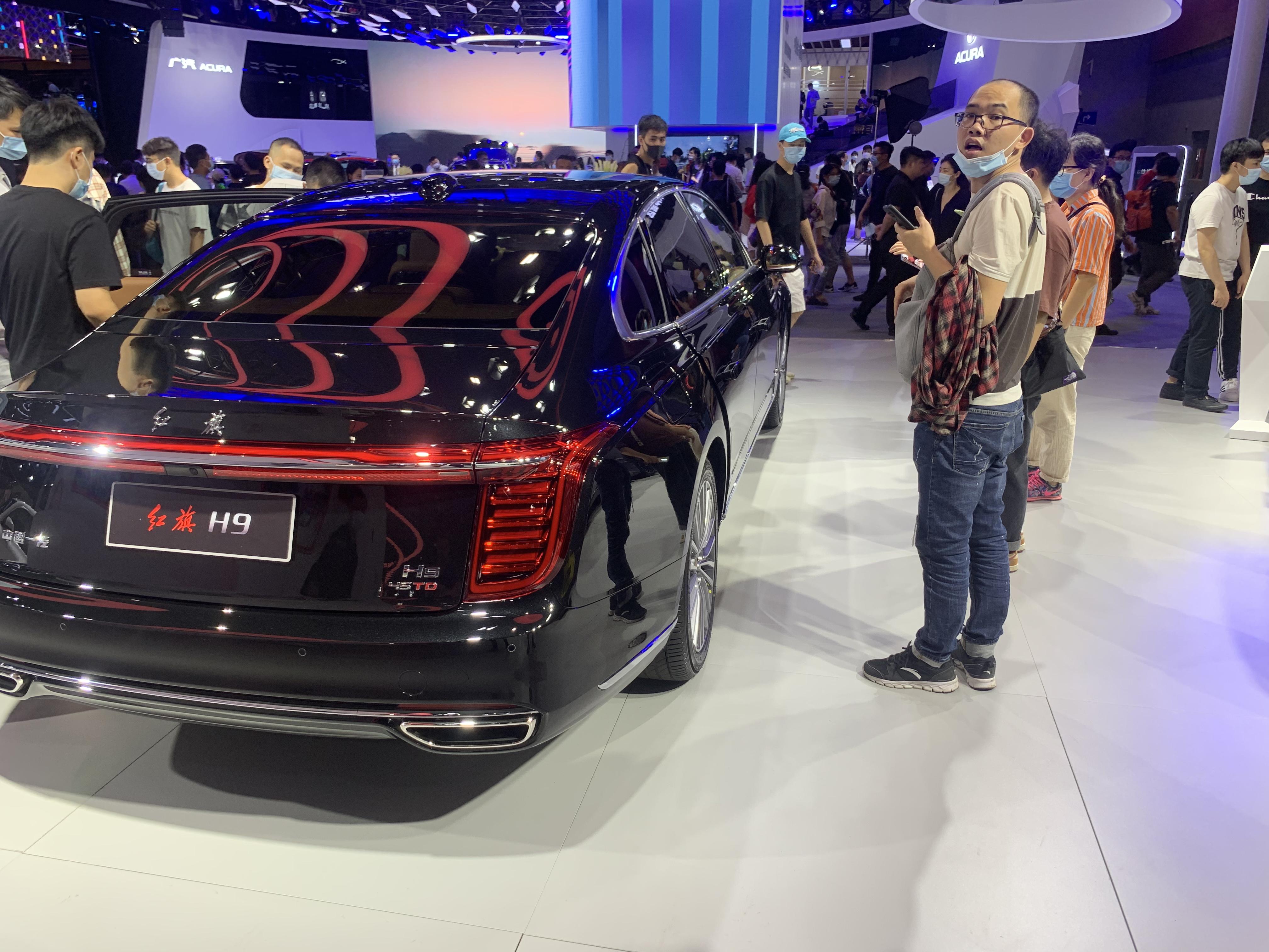 2020广州车展红旗h9国产高品质轿车后轮驱动气场十足