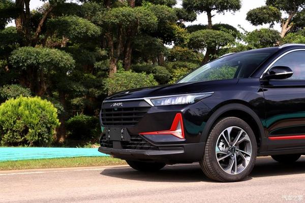 秋日里最有个性的东风风神ax7pro黑色的车确实很大气