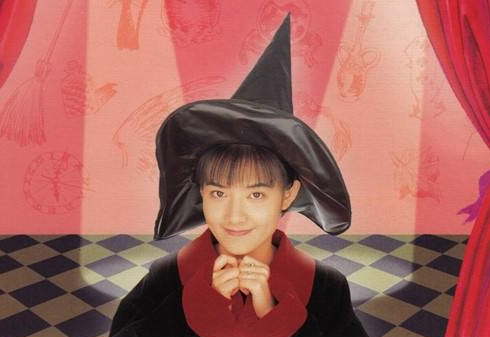 小魔女范晓萱美貌不输范冰冰和周迅传绯闻却嫁个穷小子