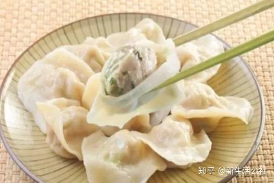 羊肉馅饺子怎么做好吃又简单 v2-5325cf46121daeaeb442d0fce289315f_r.jpg