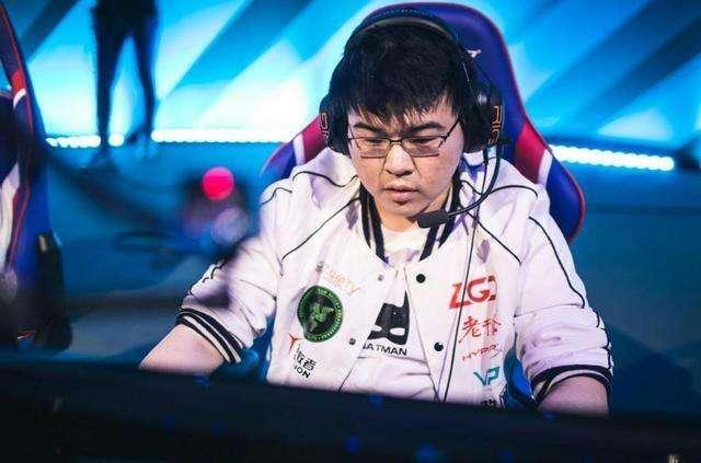 当年在lgd叱咤风云,不可一世,可惜后来世界赛拉跨,以维鲁斯一记反向q