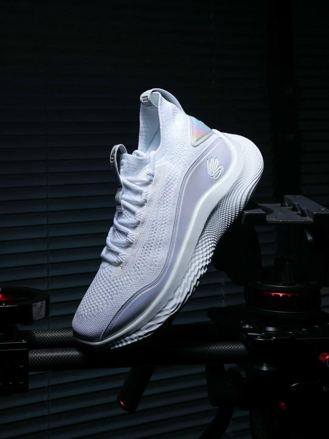 截至目前这也许是最好看的一双curry8