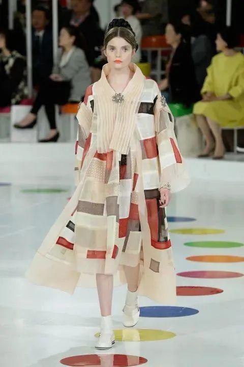 服装搭配 形式美法则之【反复】 - 知乎