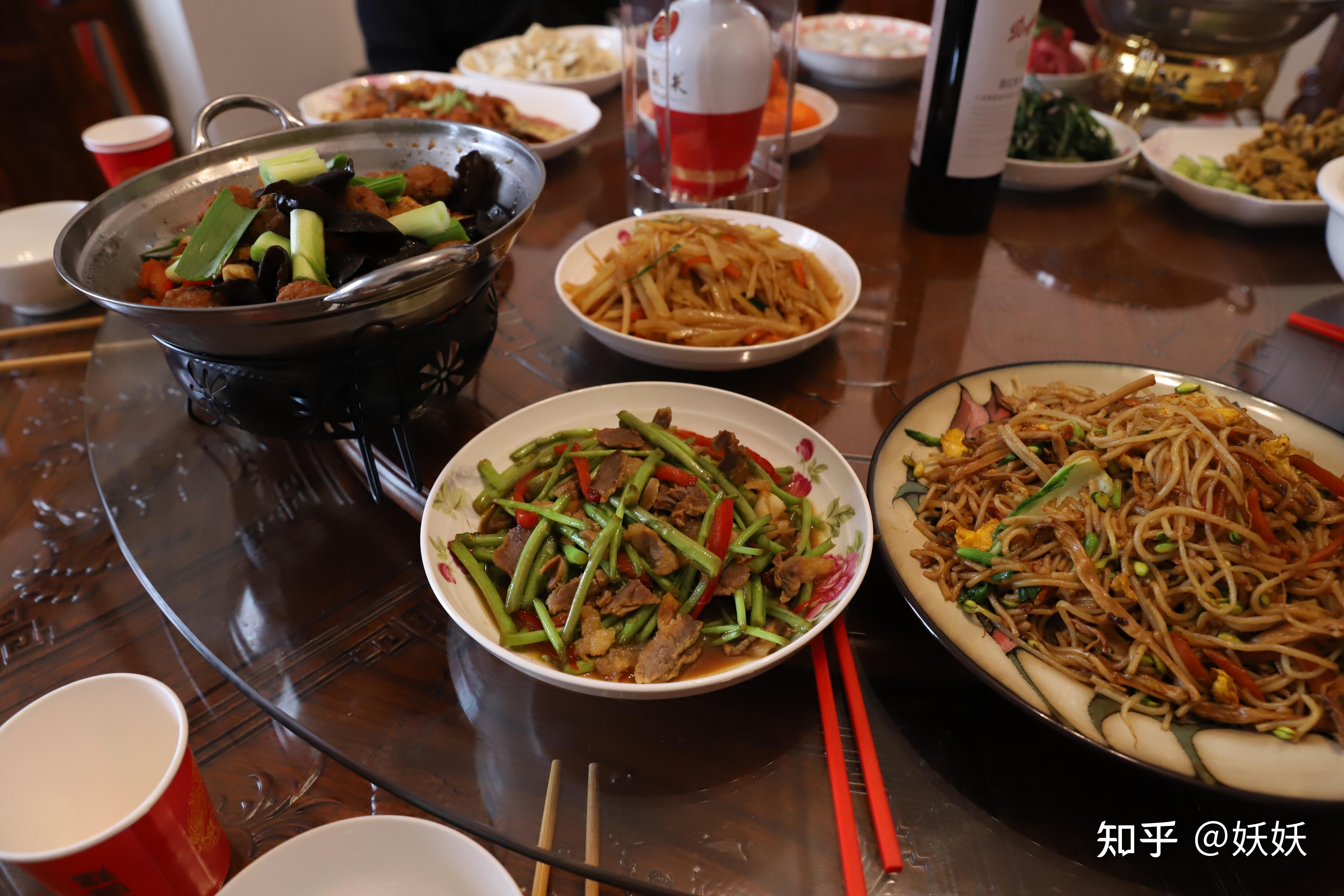 朋友来家里吃饭我准备了一桌菜网友图四图五一看就是江西菜