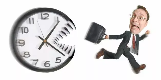 迟到是be late to还是be late for - 知乎