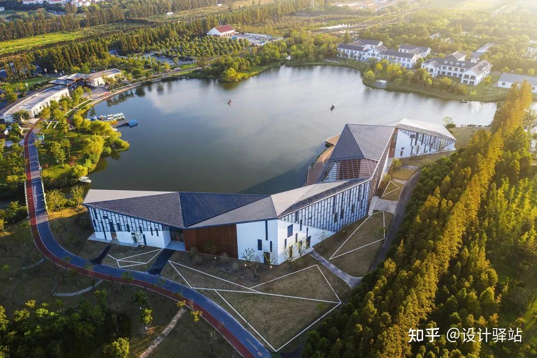 长兴岛郊野公园游客中心徐徐展开的中式山水长卷