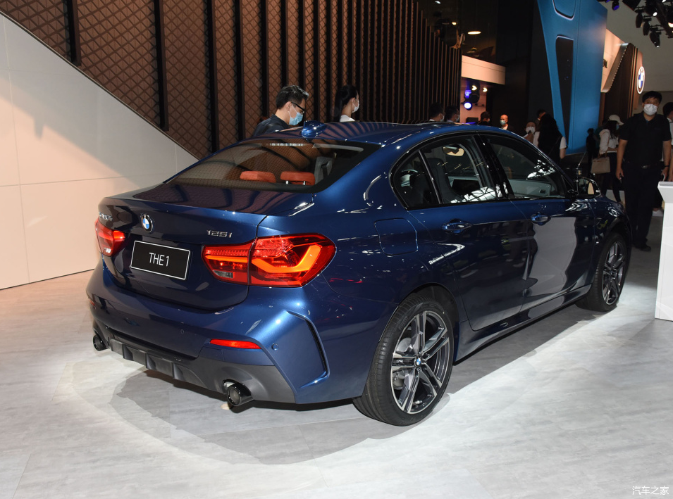降至白菜价2021款宝马1系起售价仅1569万元