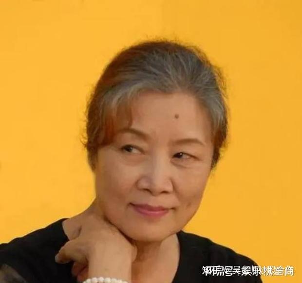 吕中:我一生不接广告,儿子是导演、儿媳是影后,女儿成国人骄傲 - 知乎