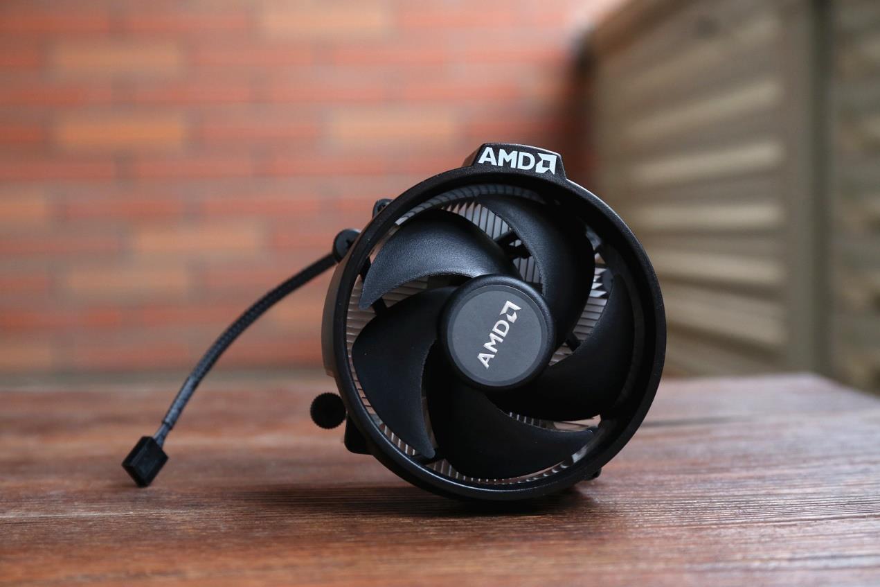 2020组装电脑：原装CPU散热靠谱吗？ - 知乎