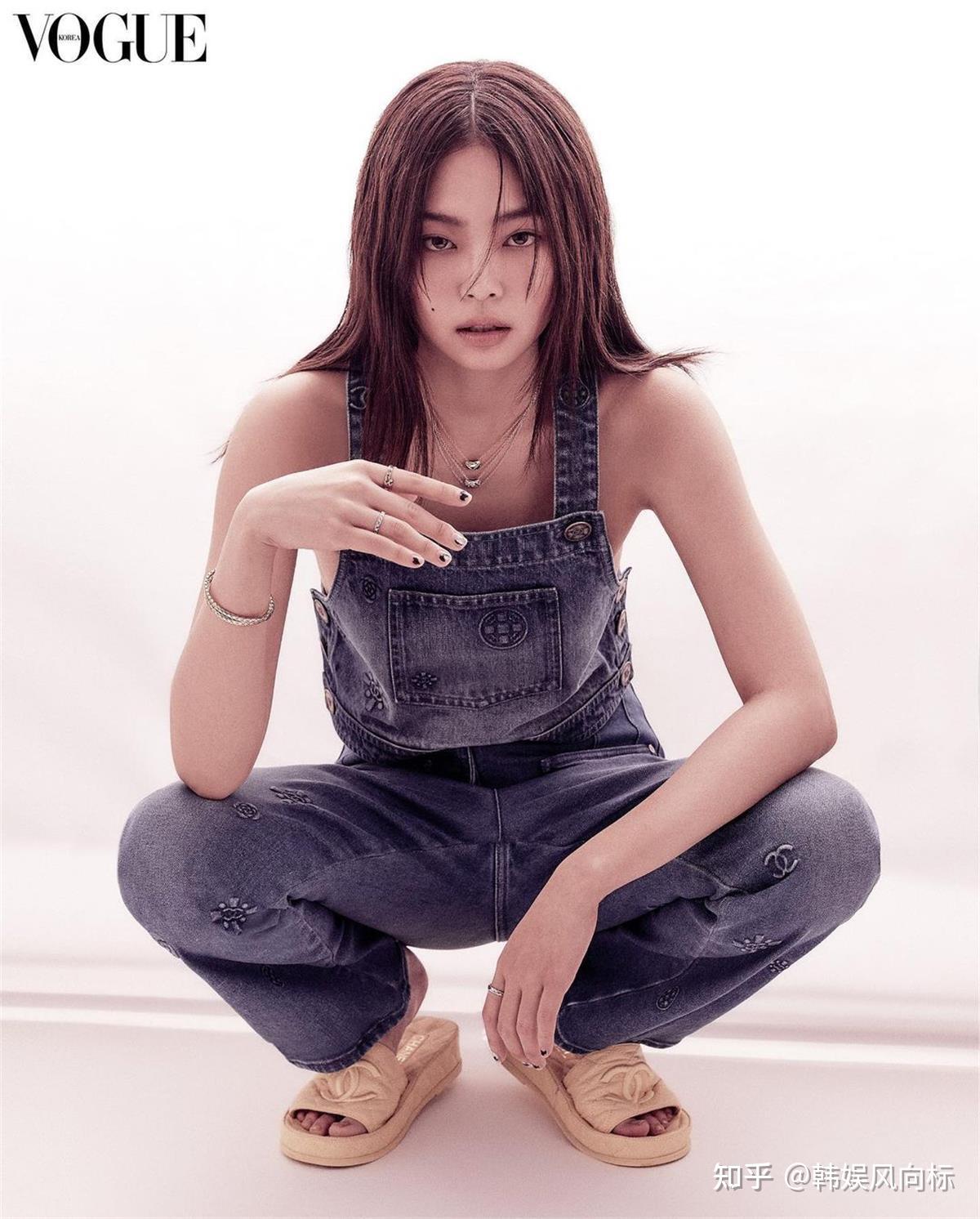 粉墨的jennie放出新照片亮点她既是模特又是设计师