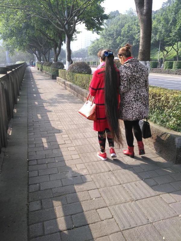 中国最长头发头发长到脚跟